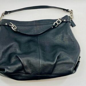 Elegant Black Coach Leather Shoulder Bag